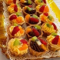 mini-tarte cu fructe proaspete